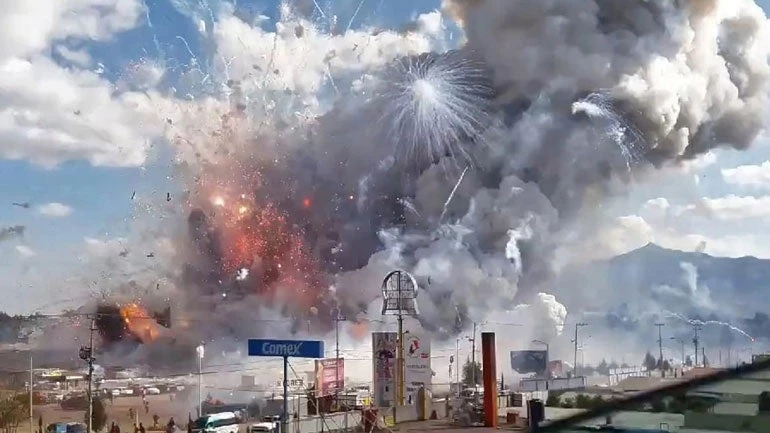 Μεξικό:Τουλάχιστον 24 νεκροί και 49 τραυματίες από τις εκρήξεις σε αποθήκες πυροτεχνημάτων